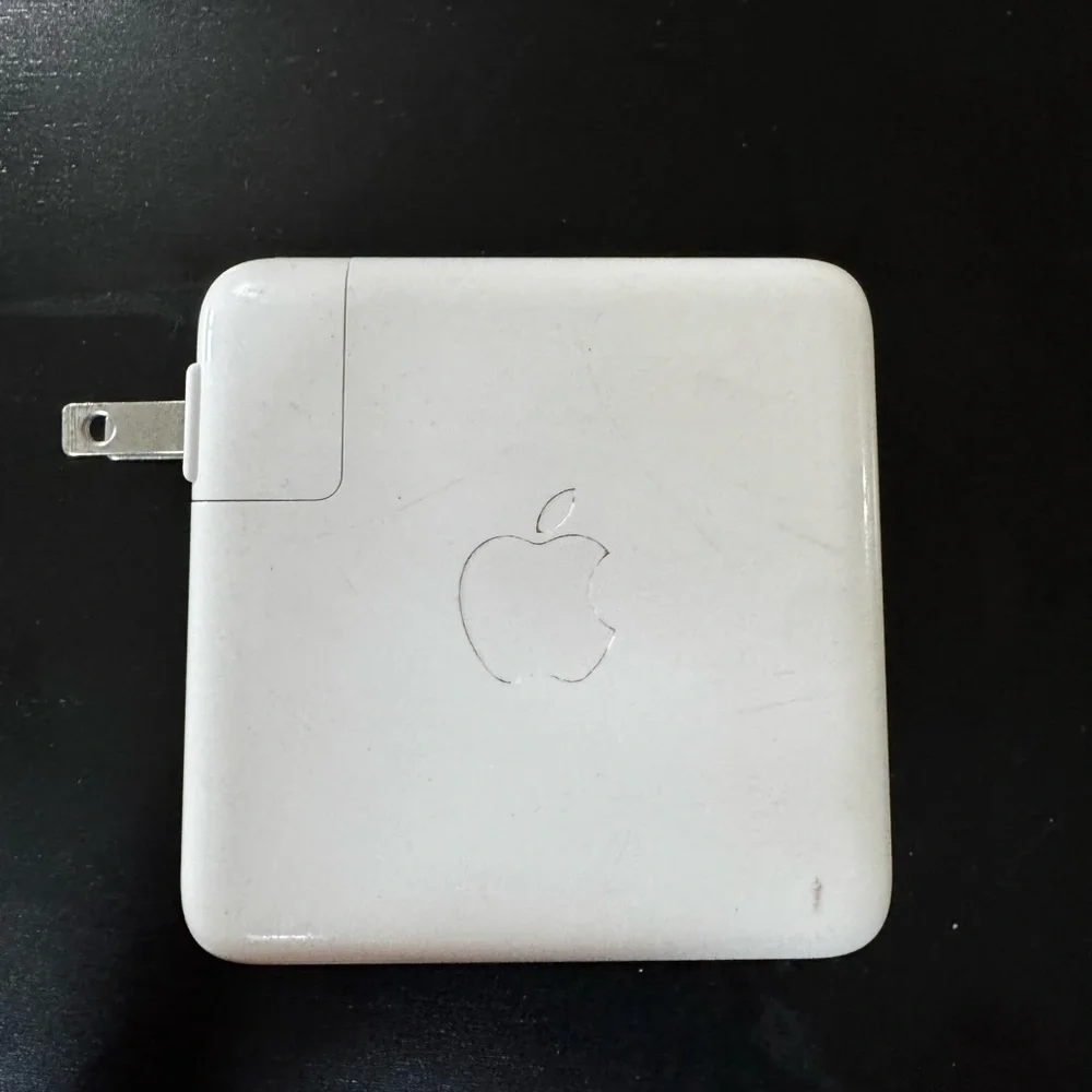 Apple 96W power adapter